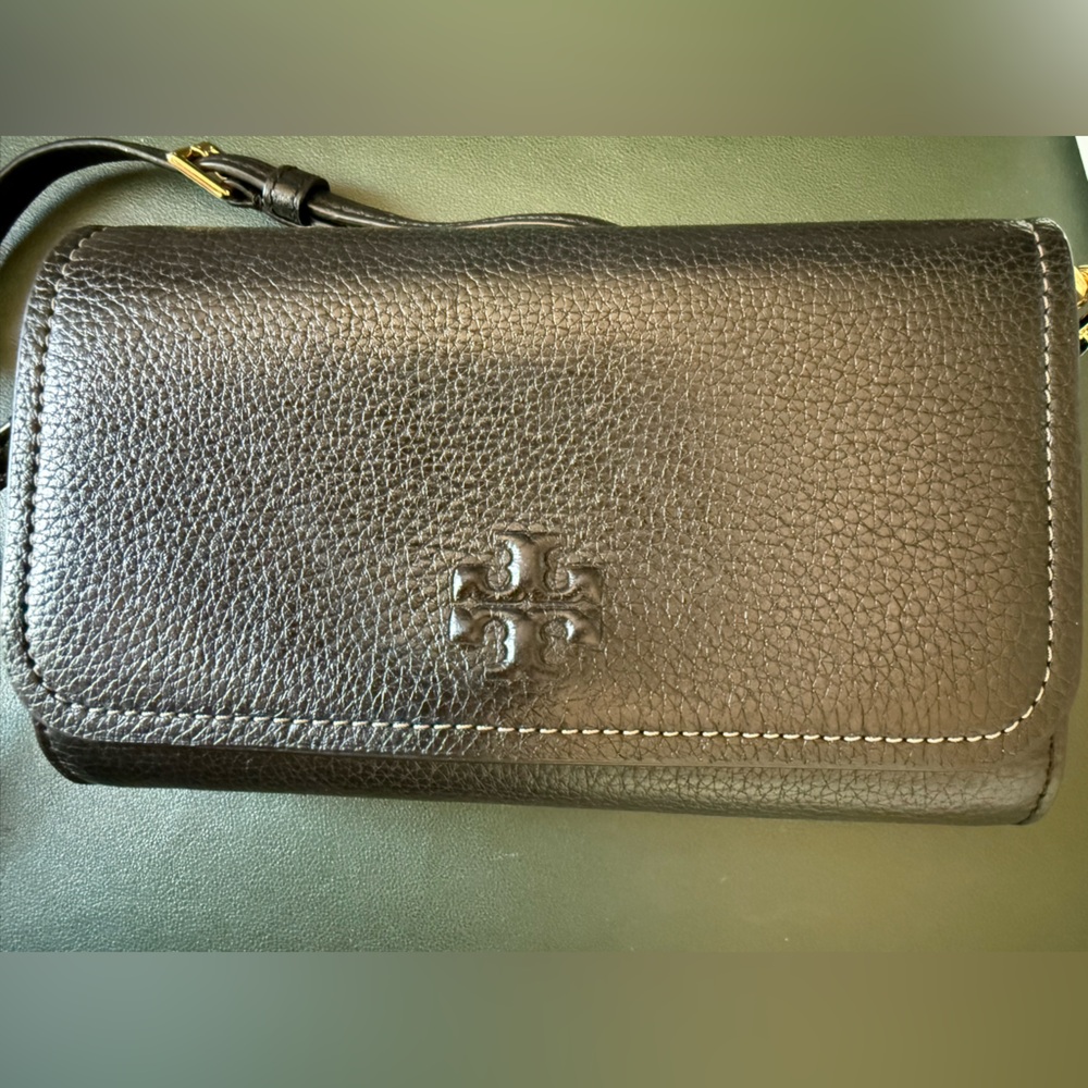 Tory Burch Thea Black Pebbled Leather Crossbody and wallet